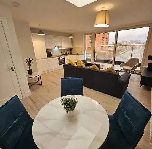 Spacious And Cosy House * דבלין