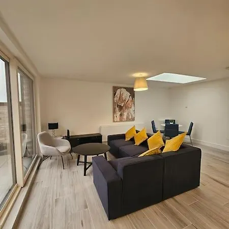 Spacious And Cosy House Dublin
